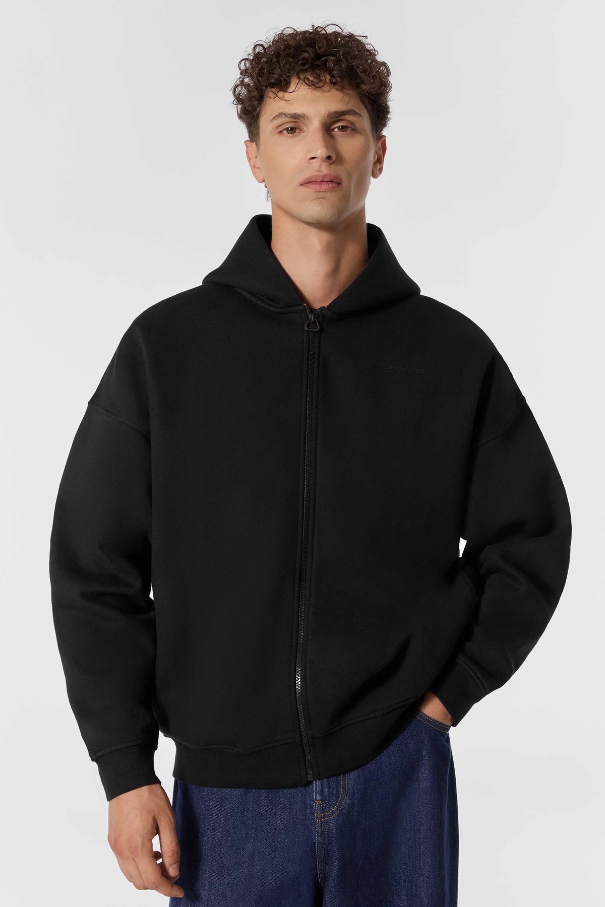 SWEAT À CAPUCHE TITUSW
